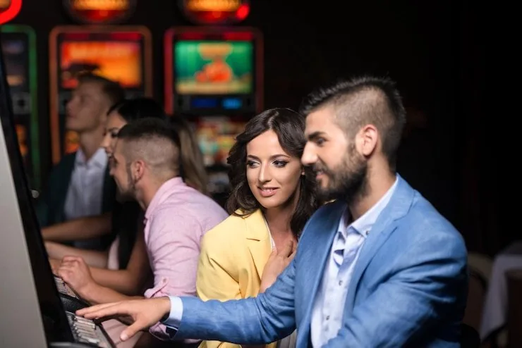 tz77 Andar Bahar Card Room